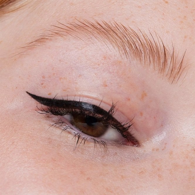 Essence Lash Princess Eyeliner Black 3ml - Image 3