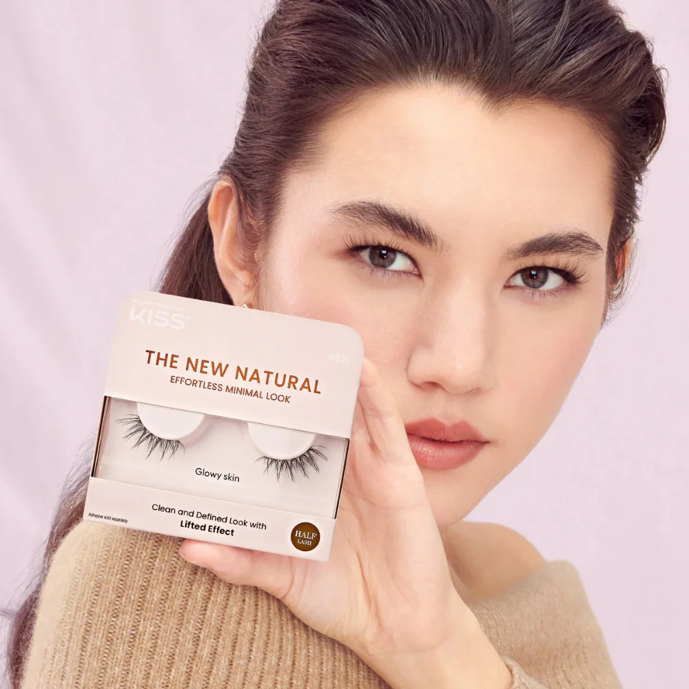 Kiss The New Natural 01 Glowy Skin Half Strip Lashes Black - Image 2