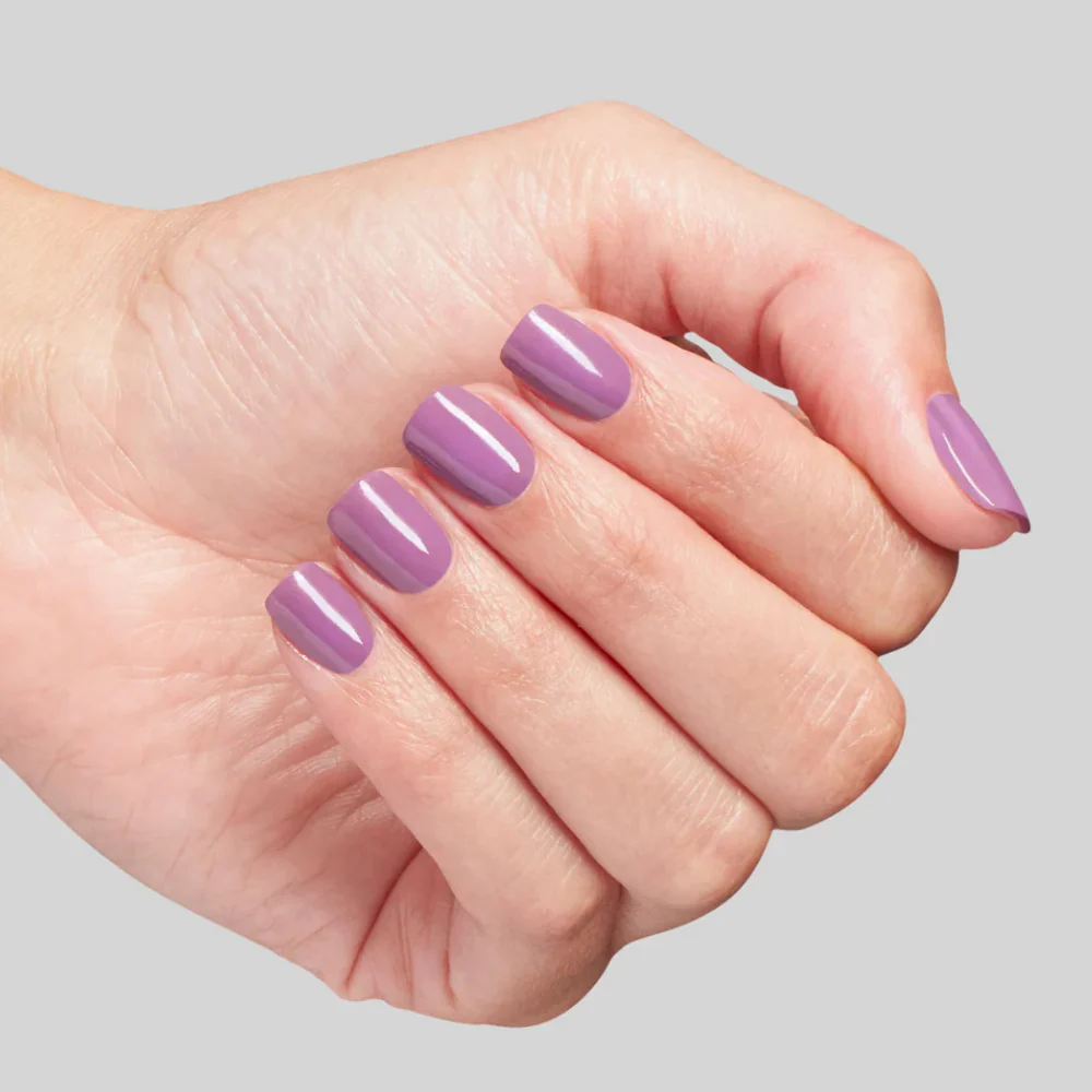 OPI Vogue En Violet Nail Polish 15ml - Image 2