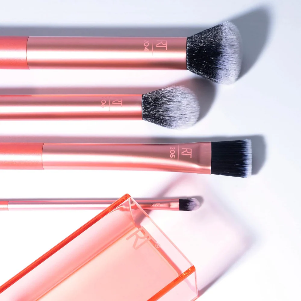 Real Techniques Flawless Base Makeup Brush Set - Image 6